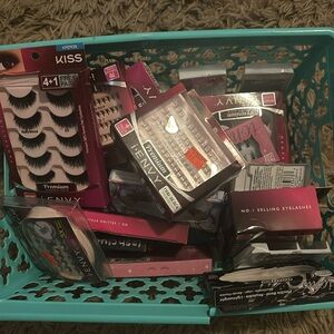 There are different lashes different styles and lengths some have the prices